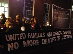 Vigil for Habib 'Paps' Ullah at High Wycombr police station (© IRR News)