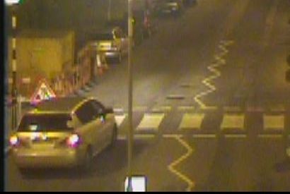 Image of car police wish to trace in connection with arson in Muswell Hill